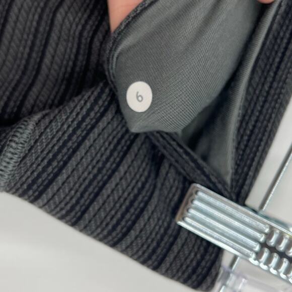 Lululemon Wunder Under Crop 21" Black Stripe Size 6 - Picture 7 of 9